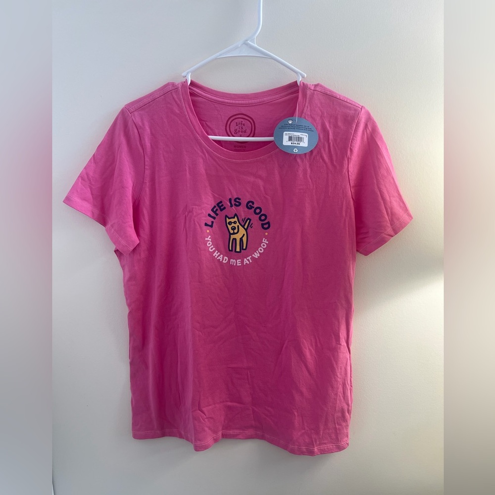 NWT Life Is Good Women’s Classic Fit Soft T-Shirt in Vibrant Pink Size Medium